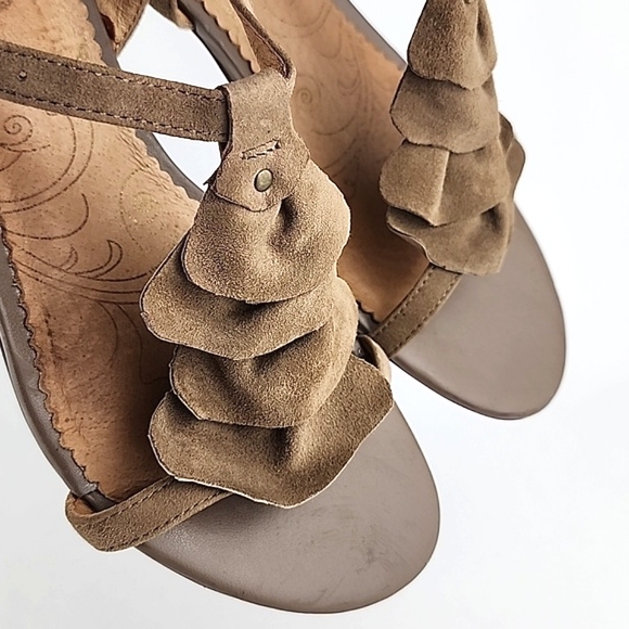 Indigo By Clarks Tan Suede Leather Slingback Strappy Sandals Low Heel Size 7M - Picture 6 of 16